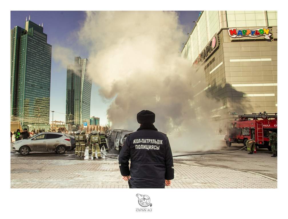 Құрбым екеуміз әйелімді төсекке жатқыздық. Түнгі секс ойындары