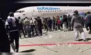 Толпа штурмовала аэропорт Махачкалы в поисках «беженцев из Израиля»