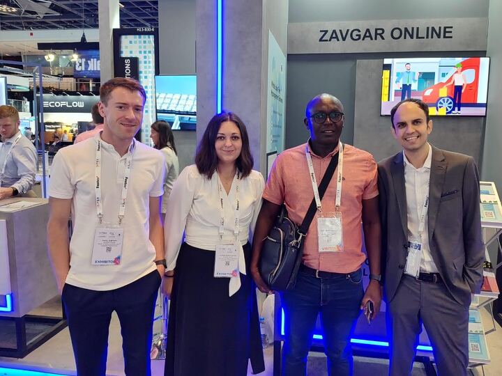 Zavgar Online на крупнейшей технологической выставке в Дубае GITEX-2023. Иван Матвеев (крайний справа)