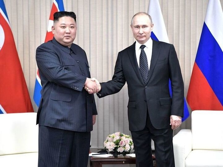 Ким Чен Ын и Владимир Путин Ким Чен Ын и Владимир Путин