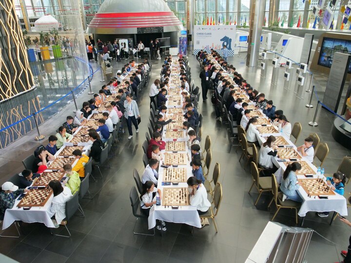 Общий вид зала, где проходил турнир «Олимпиада Chess Class»