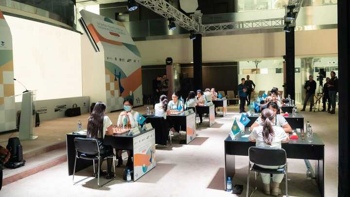 Общий вид зала в МФЦА, где проходил матч женских сборных Казахстана и мира