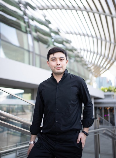 Olzhas Zhiyenkul, Founder and CEO of Investbanq