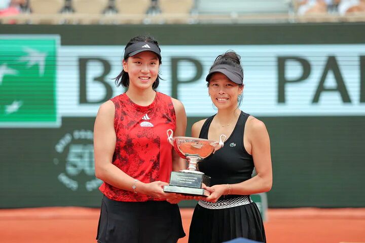 Ван Синьюй и Се Шувэй – победители Открытого чемпионата Франции-2023 в женском парном разряде