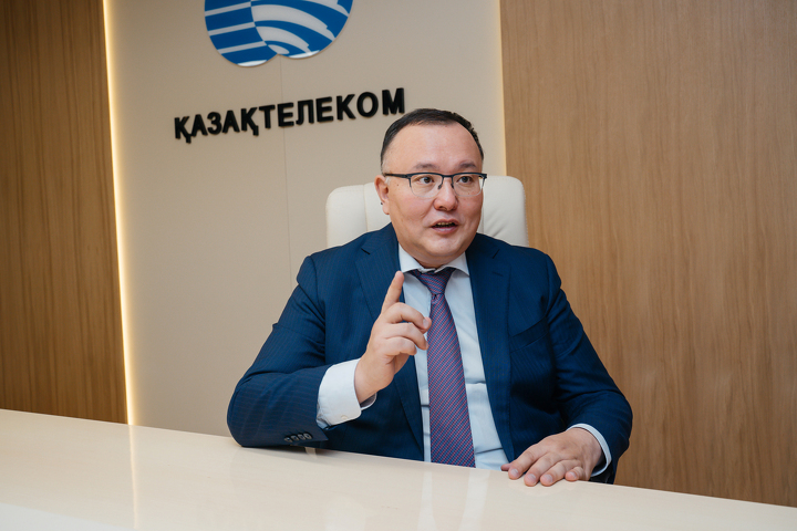 Куанышбек Есекеев Куанышбек Есекеев