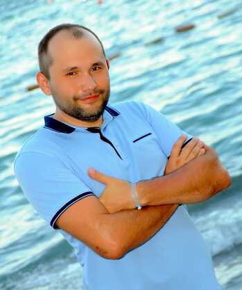 Александр Санин
