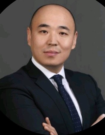 Канат Шарлапаев