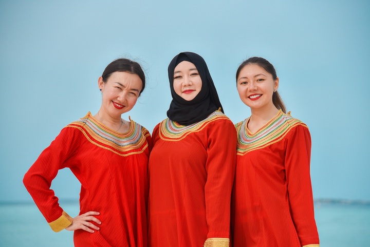 Дана, Лина и Алия