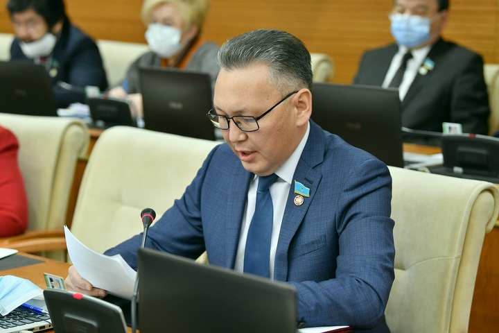 Ерлан Смайлов Ерлан Смайлов