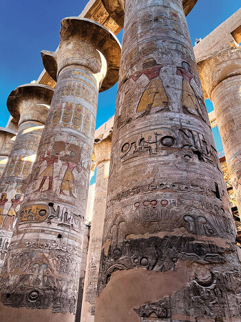 Колонны Карнакского храма