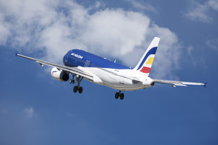 Самолет Air Moldova
