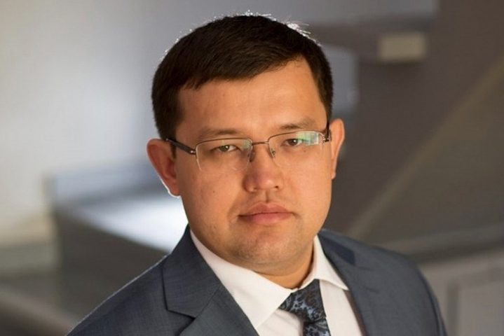 Олжас Худайбергенов