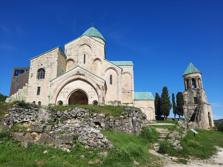 Храм Баграта Храм Баграта