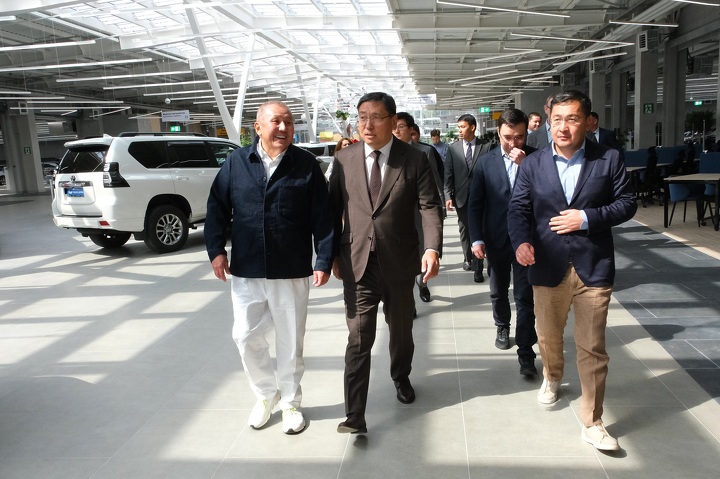 Слева направо: Нурлан Смагулов, Ерболат Досаев, Бекнур Несипбаев