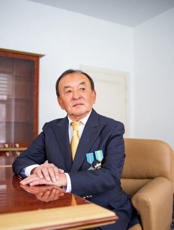 Серик Султангали Серик Султангали