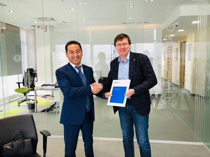 Председатель правления BI Group Аман Омаров и директор GMK Сергей Разуваев Председатель правления BI Group Аман Омаров и директор GMK Сергей Разуваев