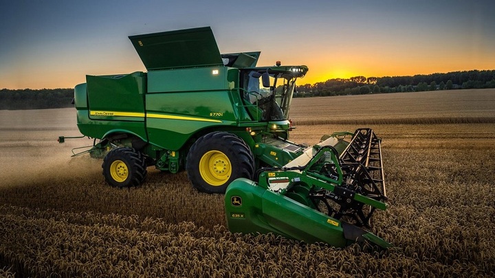 Комбайн John Deere S770i на полях СКО Комбайн John Deere S770i на полях СКО