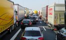 Россия не пропускает через границу каждую шестую фуру, которая едет из Казахстана