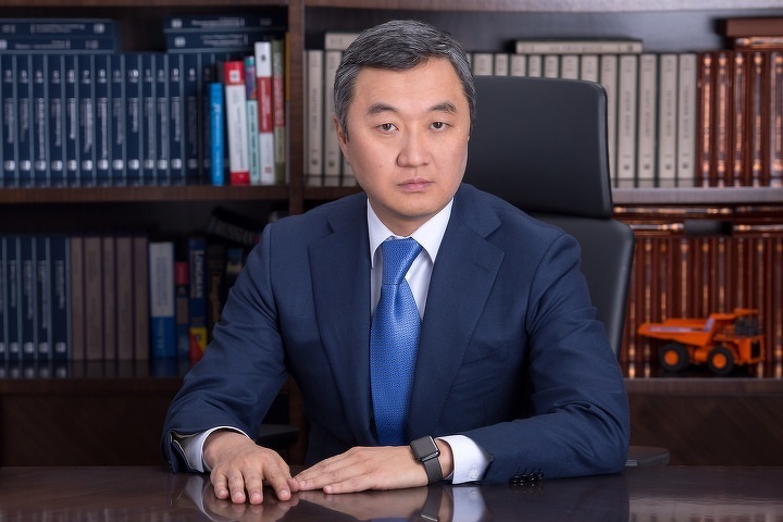 Эдуард Огай