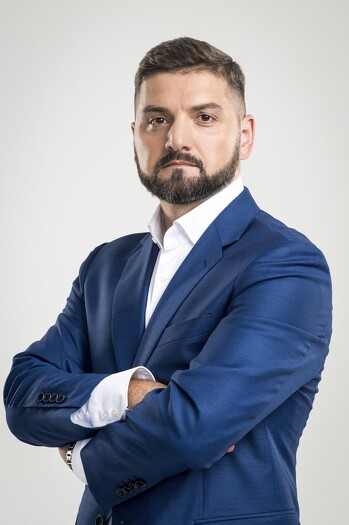 Дмитрий Сергеев