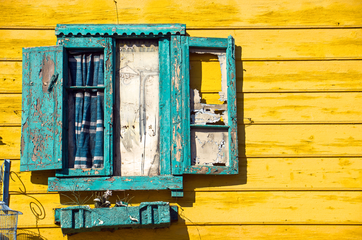Windowin La Boca, Buenos Aires, Argentina Windowin La Boca, Buenos Aires, Argentina