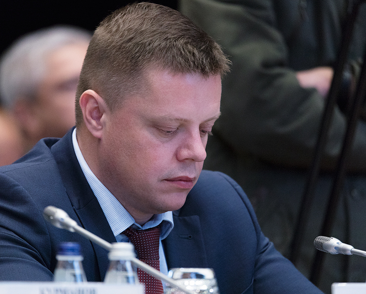 Олег Смоляков