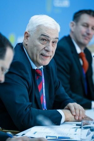 Евгений Бужинский