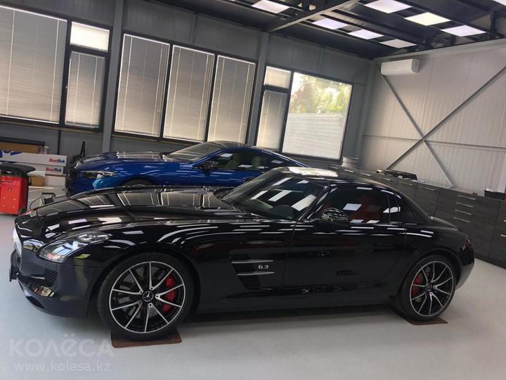 Mercedes-Benz SLS AMG