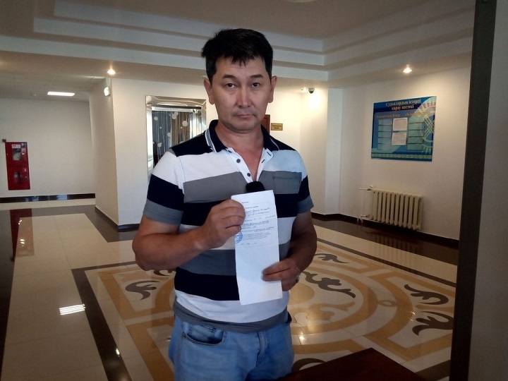 Лукпан Ахмедьяров в административном суде Уральска. 17 июня 2019 года