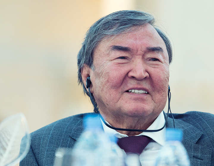 Олжас Сулейменов Олжас Сулейменов