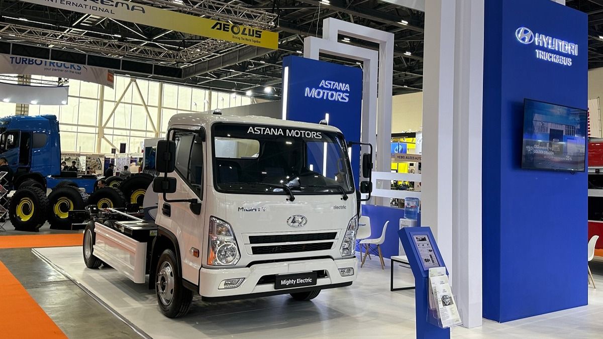 электрический грузовик Hyundai на выставке в Астане казахстанский автопром