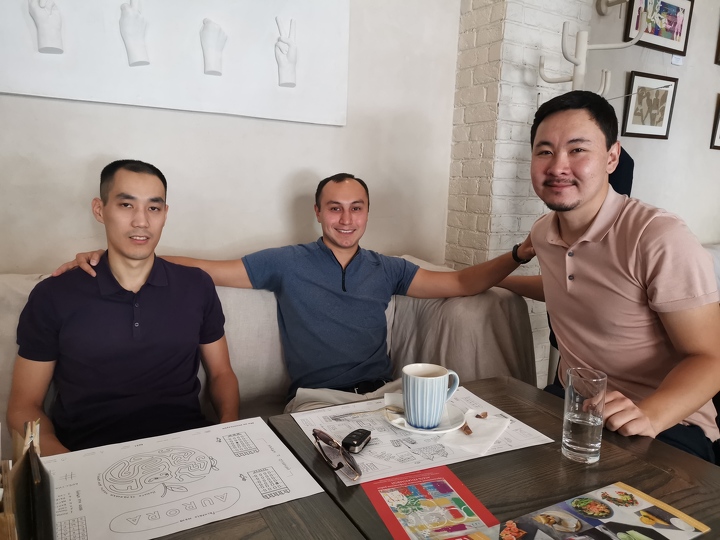 Со-основатели Rocket Plastic Кенен Скаков, Ильдар Приманов и Данияр Бакимов 