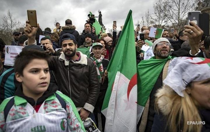 Протесты в Алжире в 2019