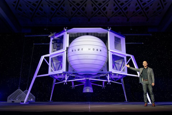 Глава компаний Amazon и Blue Origin Джефф Безос Глава компаний Amazon и Blue Origin Джефф Безос