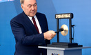 Назарбаев запустил первые торги на бирже МФЦА