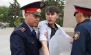 Полиция Уральска обратилась в прокуратуру за разъяснением о пустом плакате