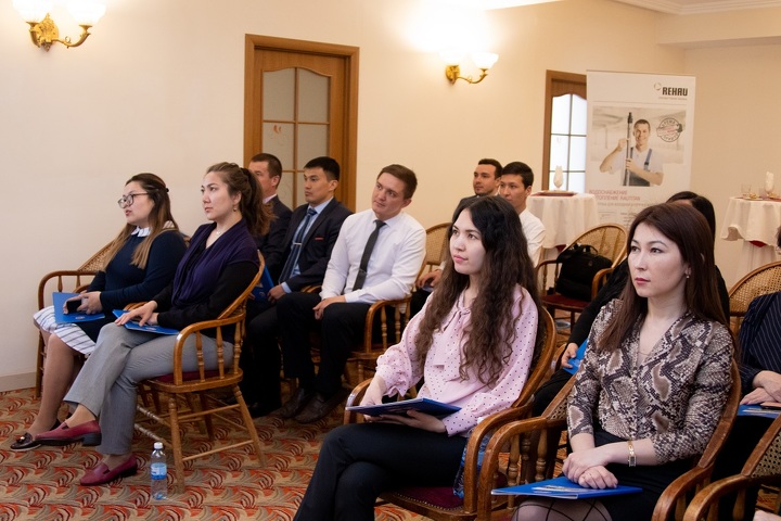 Участники информационной встречи в Нур-Султане 