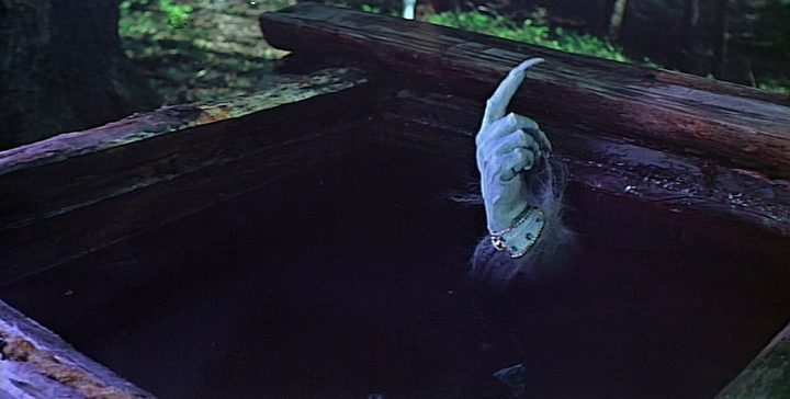 Кадр из фильма «Варвара-краса, длинная коса» (1969)