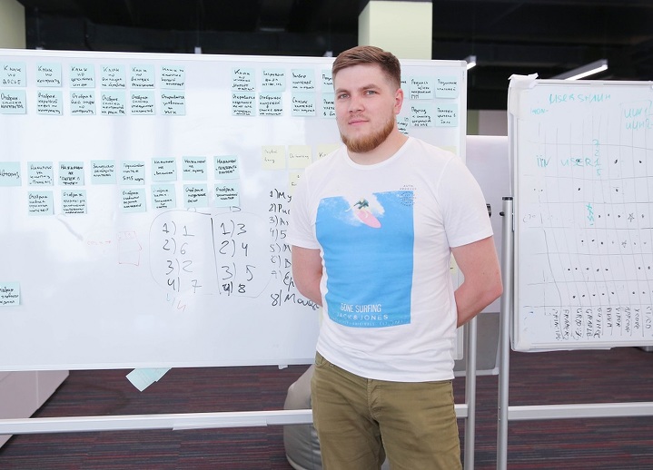 Рифат Хаматов, product owner, директор по развитию цифровых каналов юридических лиц АО ДБ «Альфа-Банк» Рифат Хаматов, product owner, директор по развитию цифровых каналов юридических лиц АО ДБ «Альфа-Банк»