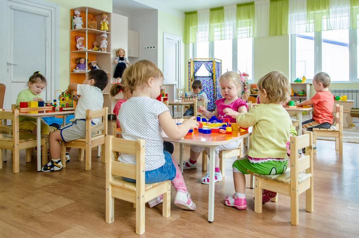 У работников холдинга есть возможность обучать своих детей в инновационном Центре развития ребенка за символические 100 тенге в месяц