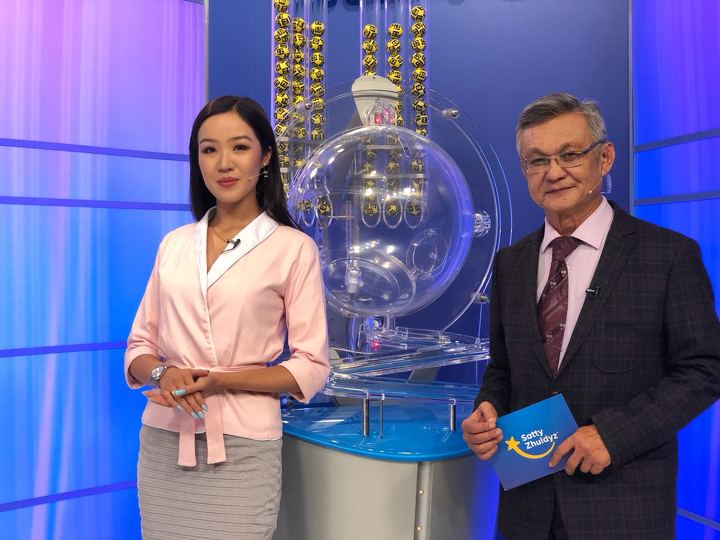 Желідегі қыз секс видео Тегіс кеуделі сәбилер порносын онлайн көру