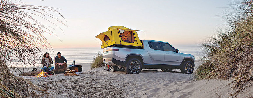 Красавица и чудовище: R1T от Rivian способен заезжать на глубину до 90 см и перевозить около 5 тонн