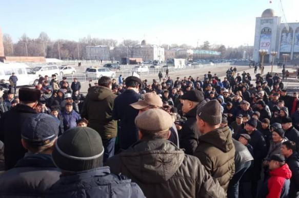 Антикитайский митинг в Бишкеке Антикитайский митинг в Бишкеке