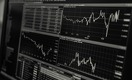 Объем торгов долларом резко сократился