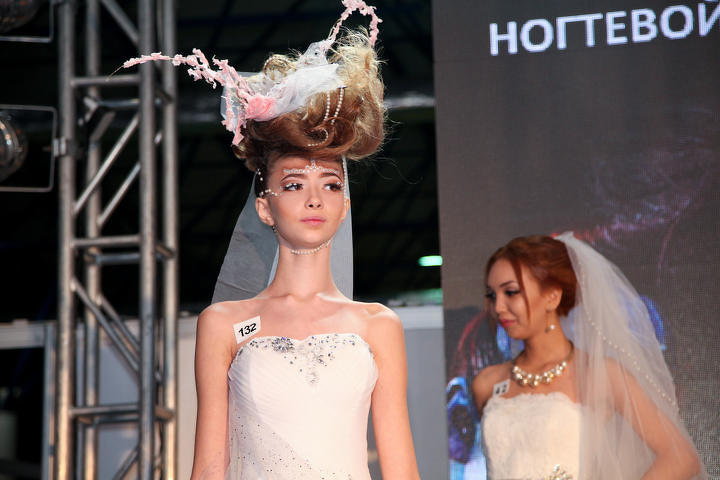 Модель на конкурсе Cosmobeaute Kazakhstan 2016. Модель на конкурсе Cosmobeaute Kazakhstan 2016.
