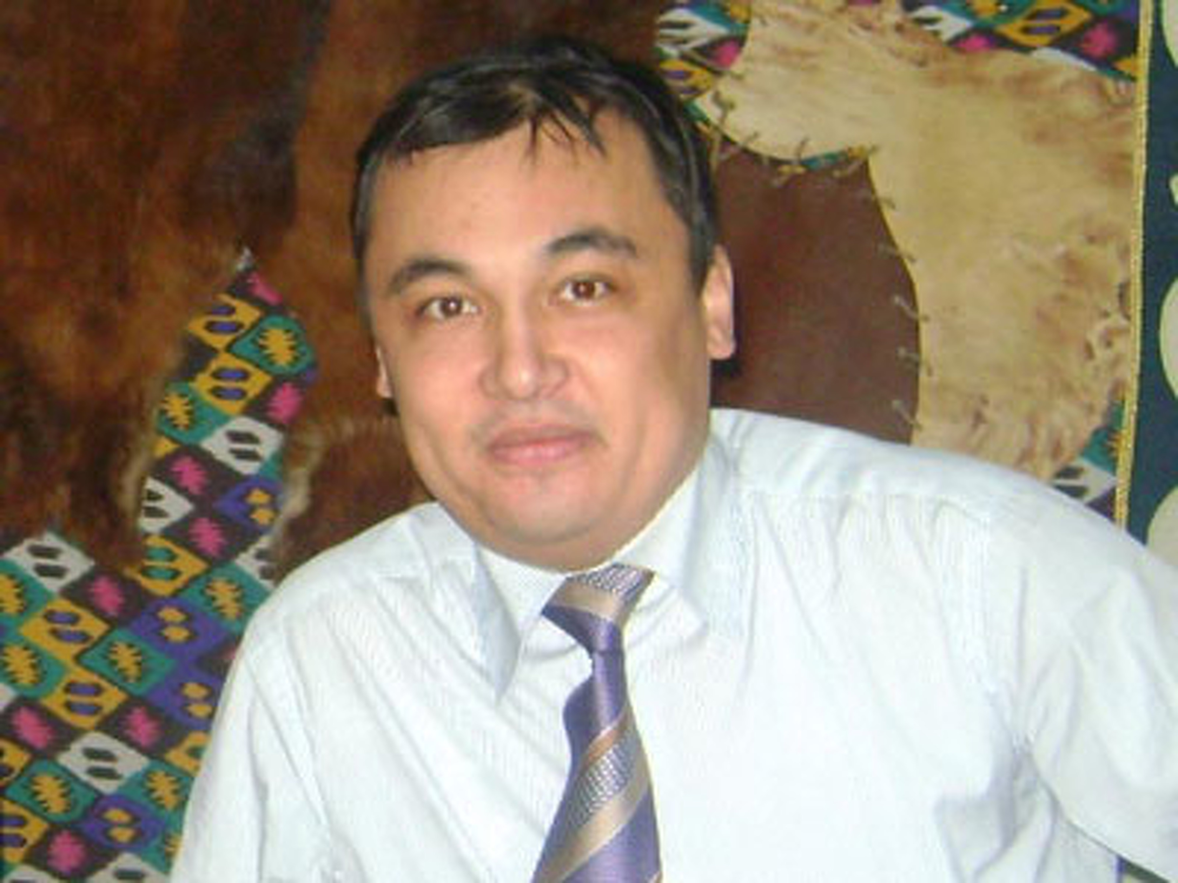 Аскар Умаров.
