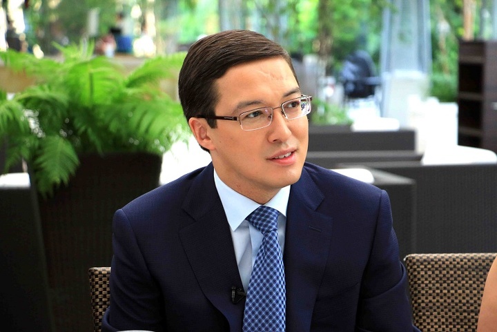 Данияр Акишев. Данияр Акишев.