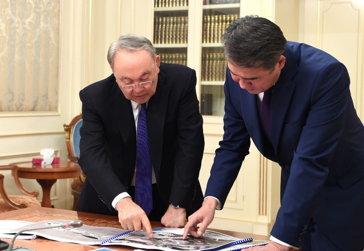 Нурсултан Назарбаев и Асет Исекешев Нурсултан Назарбаев и Асет Исекешев