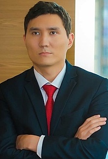 Нурлан Ашинов.