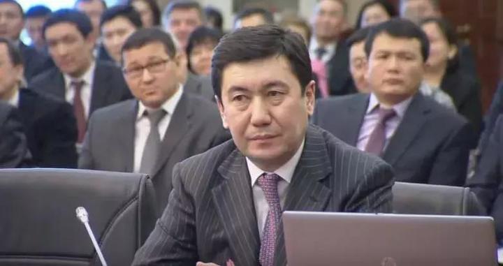 Ерлан Кошанов. Ерлан Кошанов.